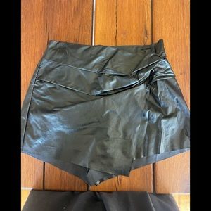 skort, shorts in the back